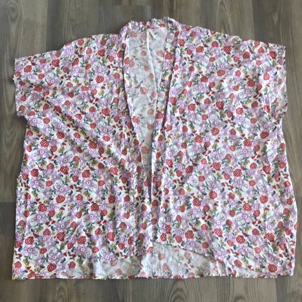 ANTHROPOLOGIE FLORAL SHORT SLEEVE KIMONO CARDIGAN SIZE SMALL